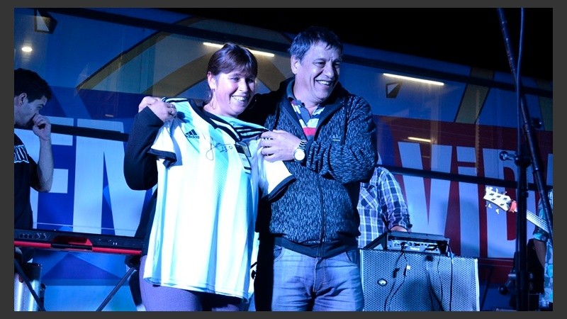 Mayra, la ganadora de la camiseta de la selección autografiada por Messi.