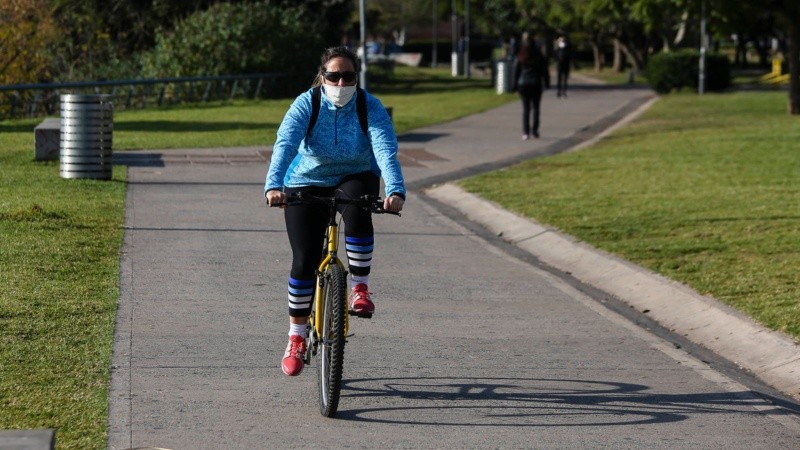 Andar en bicicleta a modo de entrenamiento también está permitido.