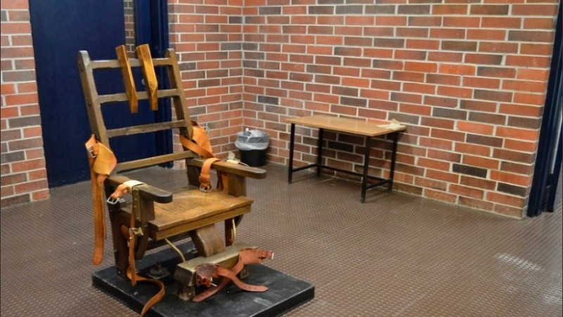  Carolina del Sur comenzó a usar la silla eléctrica en 1912 después de hacerse cargo de la pena de muerte de condados individuales.