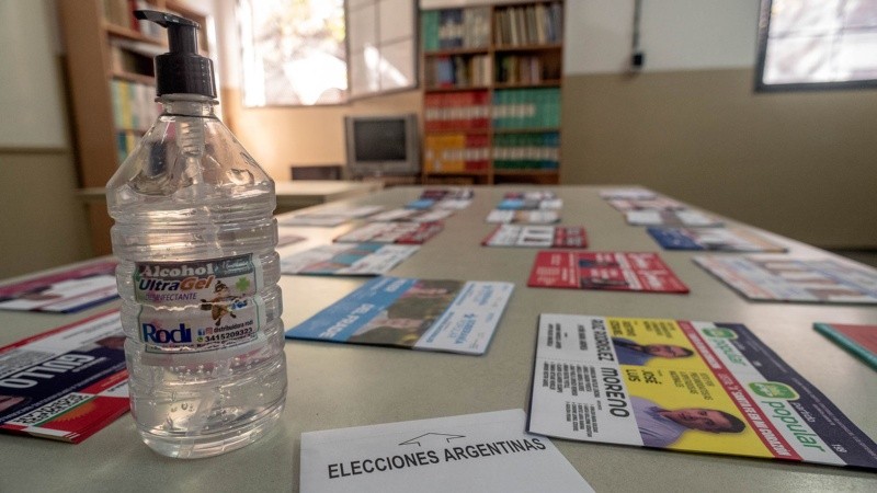 Postales de las elecciones en Rosario este domingo. 