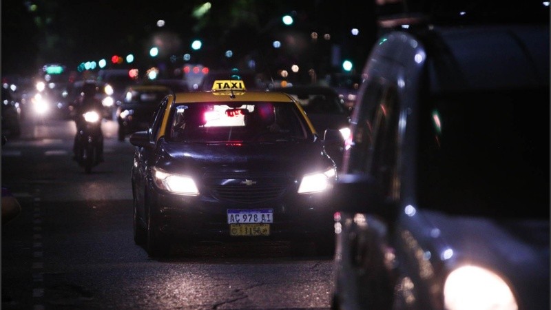 El gremio analiza sacar las unidades de las calles por las noches hasta tener una solución.