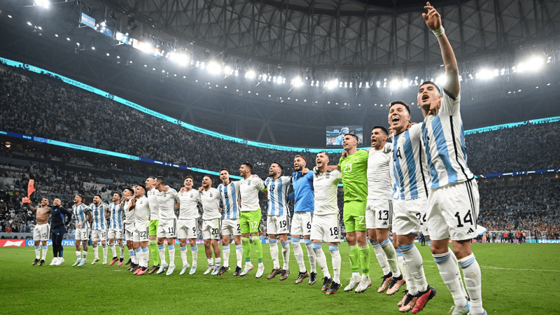 Argentina jugará una nueva final mundialista el domingo a las 12.