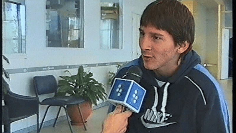 La nota a Messi en 2004 emitida por Canal 4 de Cablehogar.