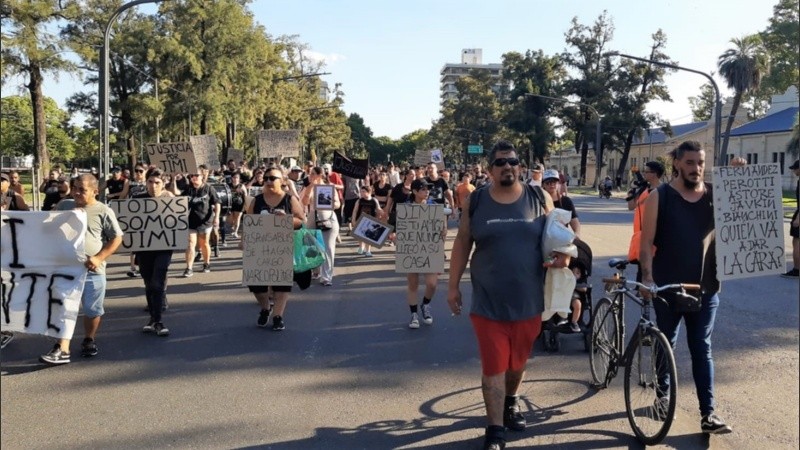 La manifestación atravesó el parque Independencia este domingo.