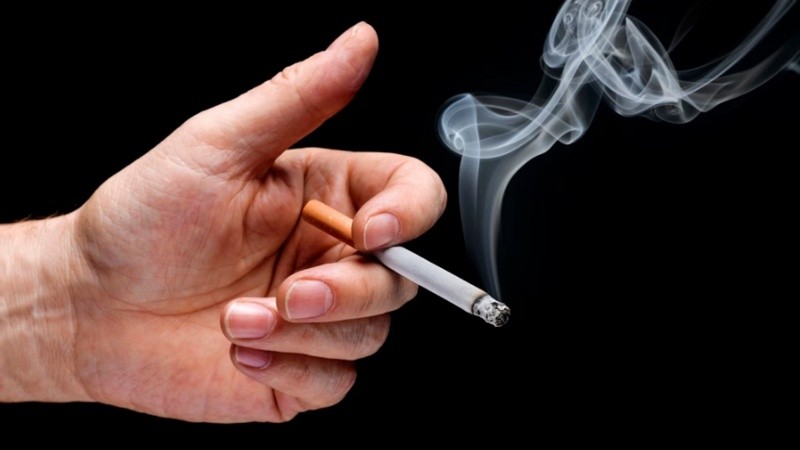 Aunque el hábito de fumar disminuyó un 25% desde 2005 en el país, el uso del cigarrillo sigue siendo significativo.