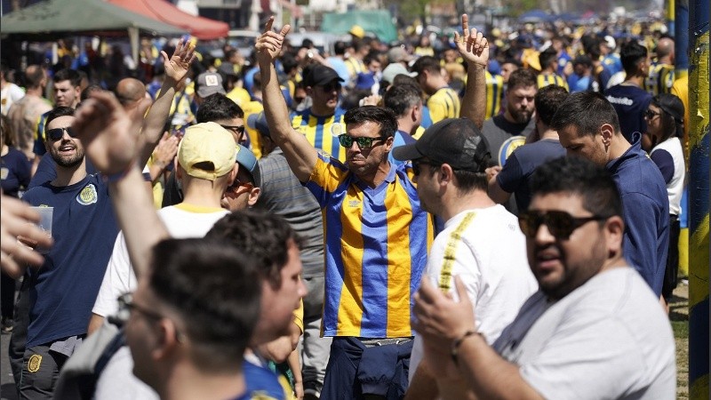 Abrieron las puertas del Estadio Gigante de Arroyito en el norte rosarino, y así se vivía la previa al clásico 