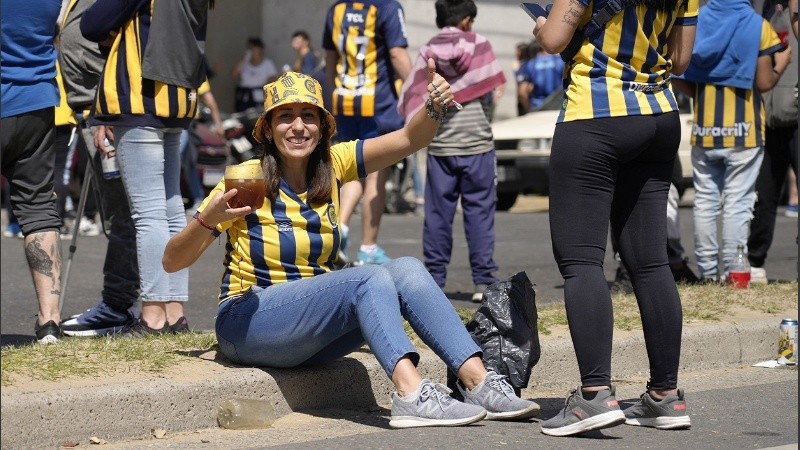 Abrieron las puertas del Estadio Gigante de Arroyito en el norte rosarino, y así se vivía la previa al clásico 