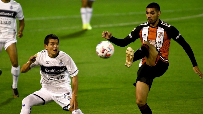 Además de River, Martínez jugó en Defensa y Justicia. (FotoBaires) 