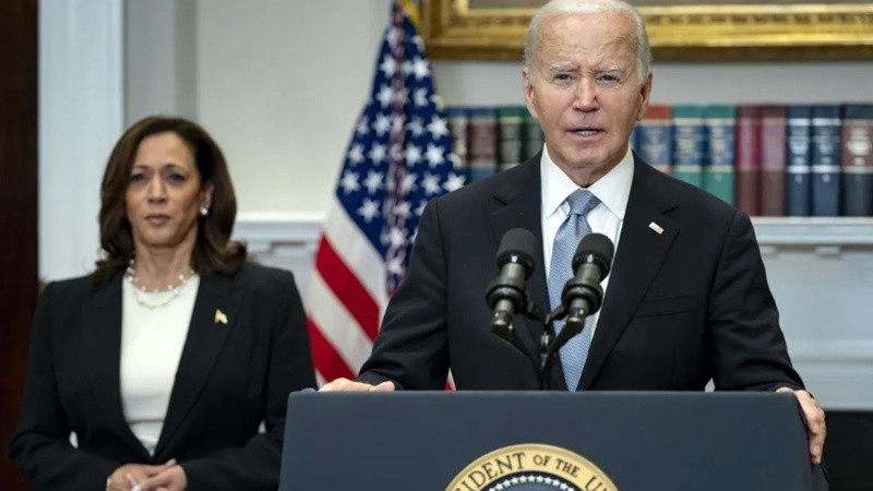 Biden dejó el camino libre para que la actual vicepresidenta Kamala Harris encabece la lista demócrata.