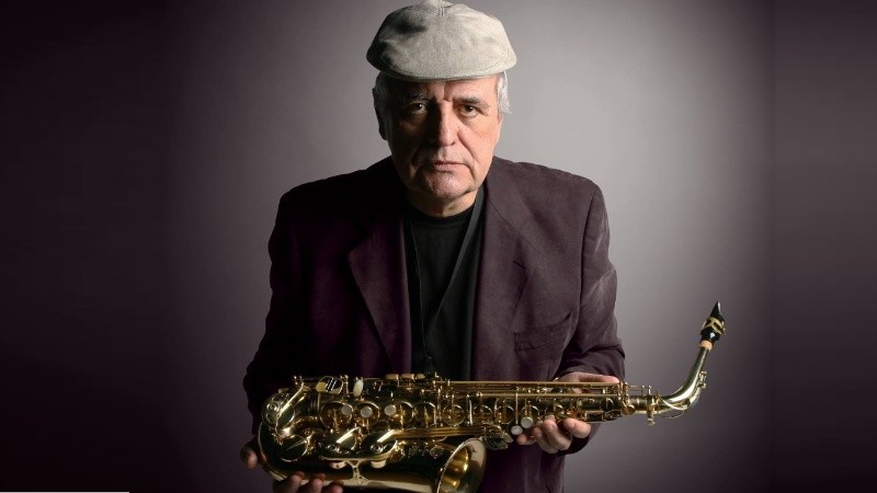 El saxofonista y clarinetista de jazz Rubén Chivo González.