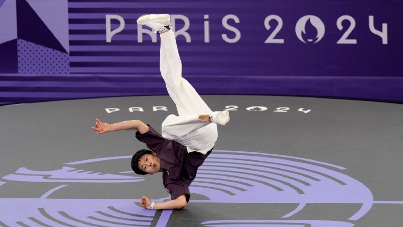 El break dance debutó como deporte olímpico en París 2024.