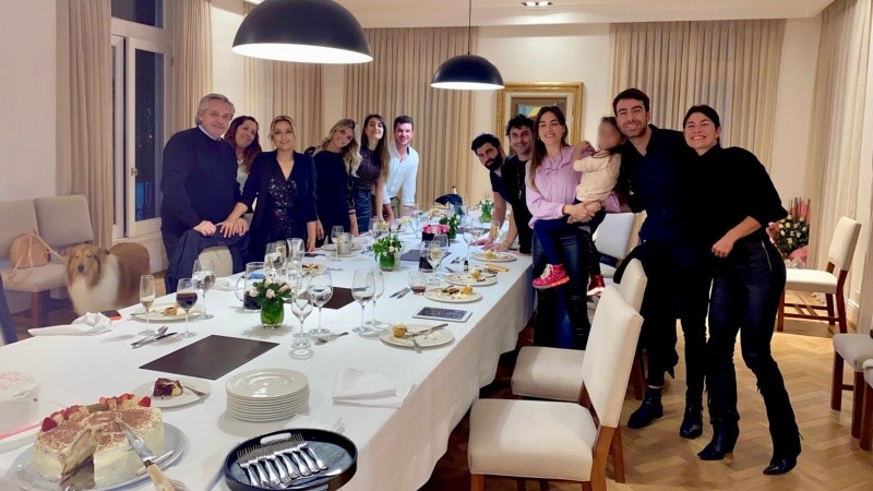 Emanuel López estuvo junto a Alberto y Fabiola en la famosa foto de la 