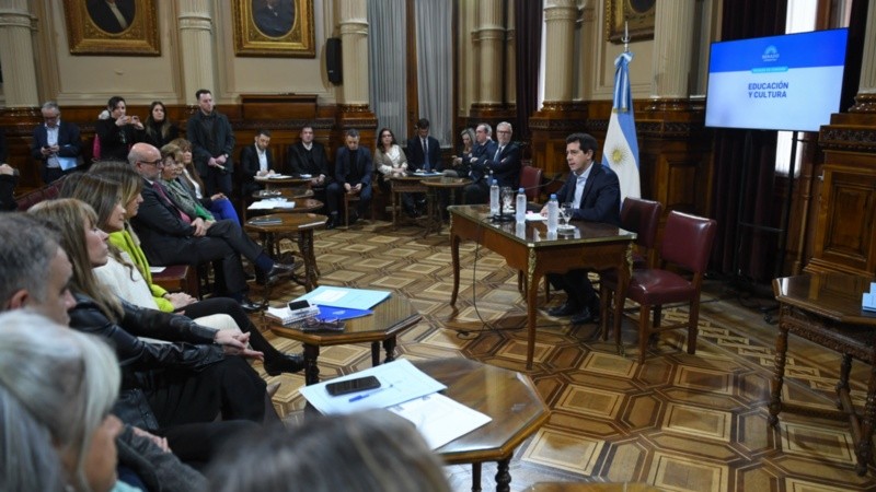 Este jueves hubo reunión de la comisión de  Educación y Cultura.