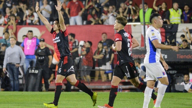 Saúl Salcedo desató el delirio rojinegro.