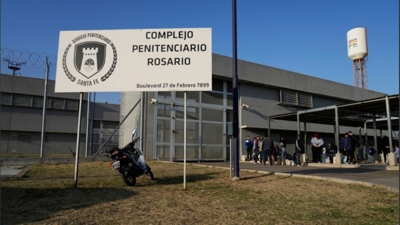 El dron sobrevoló el complejo penitenciario de Rosario.