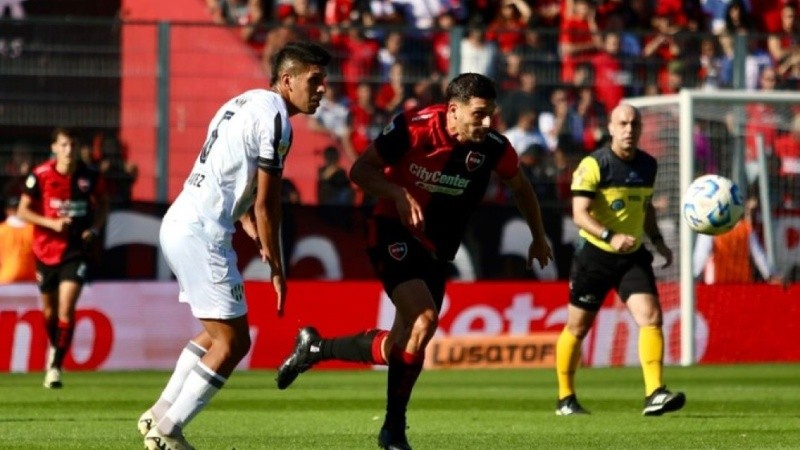 Armando Méndez reaparecerá como titular esta noche en el Coloso.