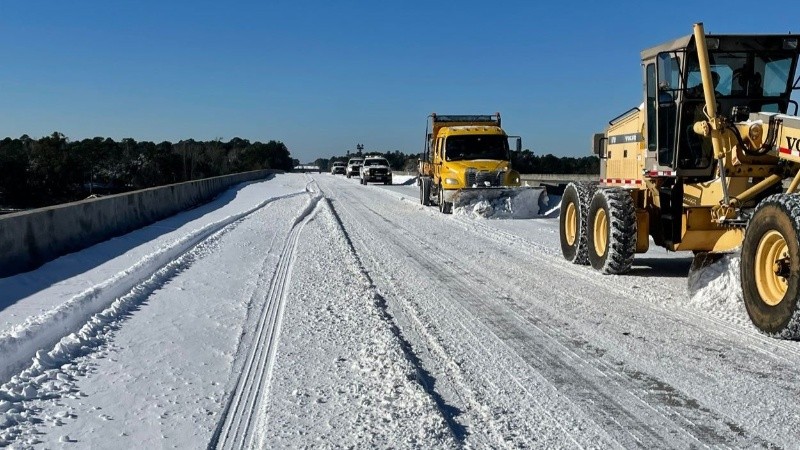 Hasta 25 centímetros de nieve acumulada en algunos sectores del estado de Florida.