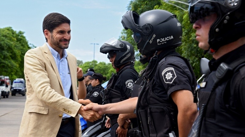 El gobernador remarcó el esfuerzo de las fuerzas de seguridad.