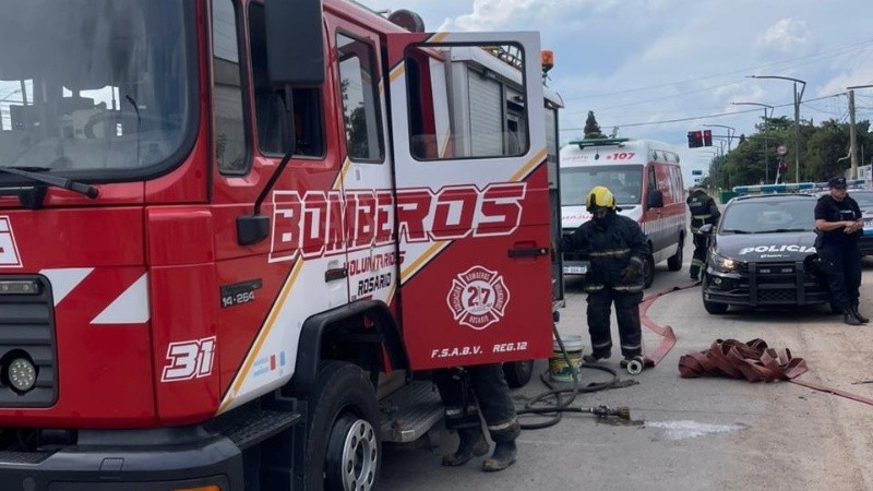 Bomberos Voluntarios y Zapadores trabajaron en conjunto.